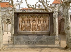 Reliefwand Ost Auferstehung 13.04. 2005